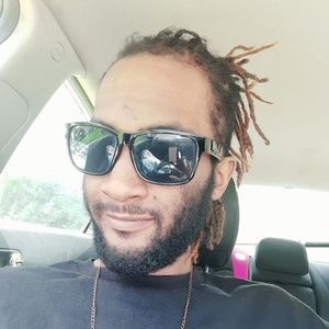 Meet your Posher, Efrem